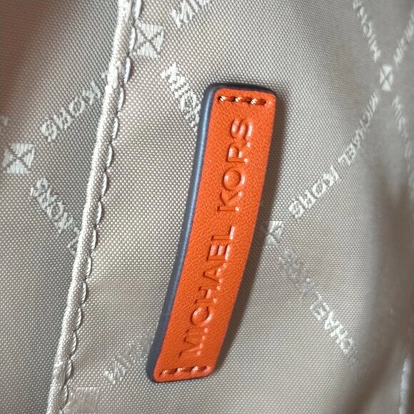 Authentic MICHAL KORS Orange PVC Satchel Bag mn195-112525 - Picture 16 of 16